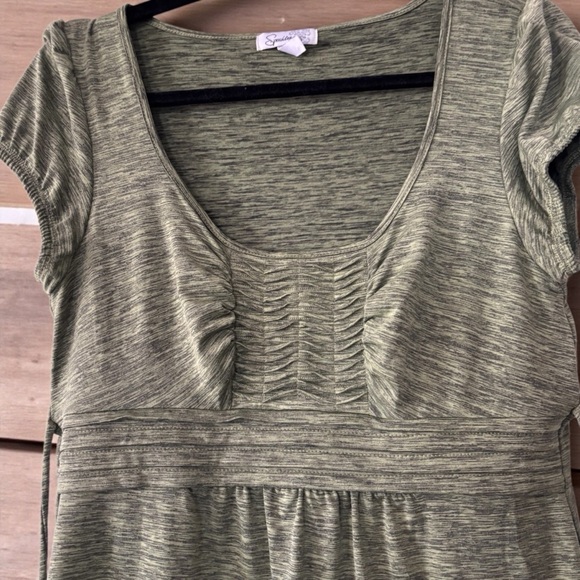 Speechless Forest Green Women's Top size large - Picture 2 of 5